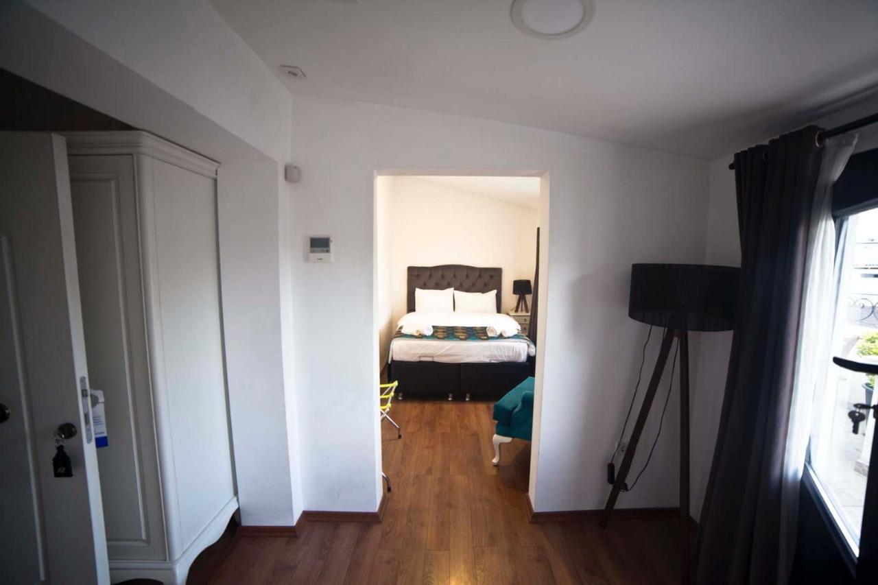 Galata Cicek Suites Istanbul Exterior photo