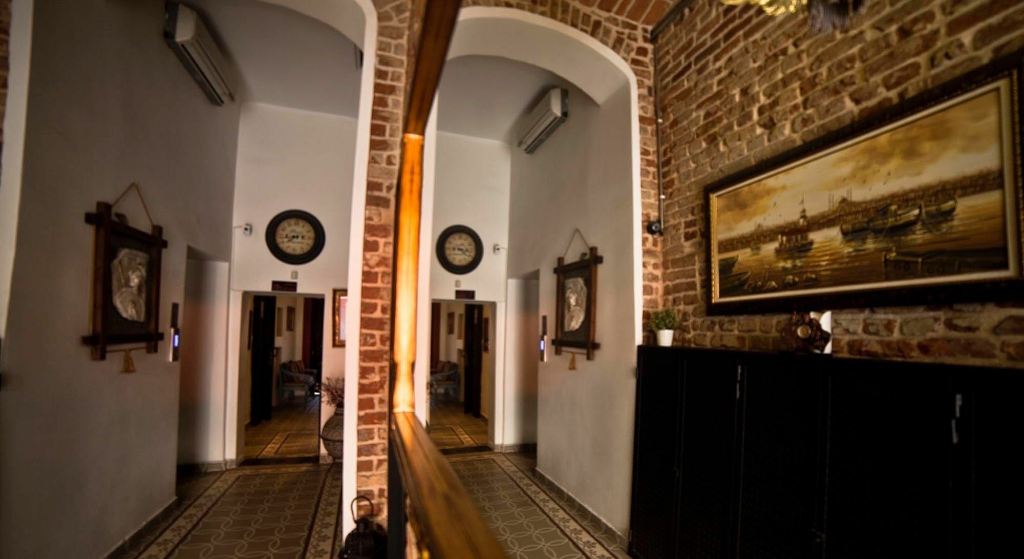 Galata Cicek Suites Istanbul Exterior photo